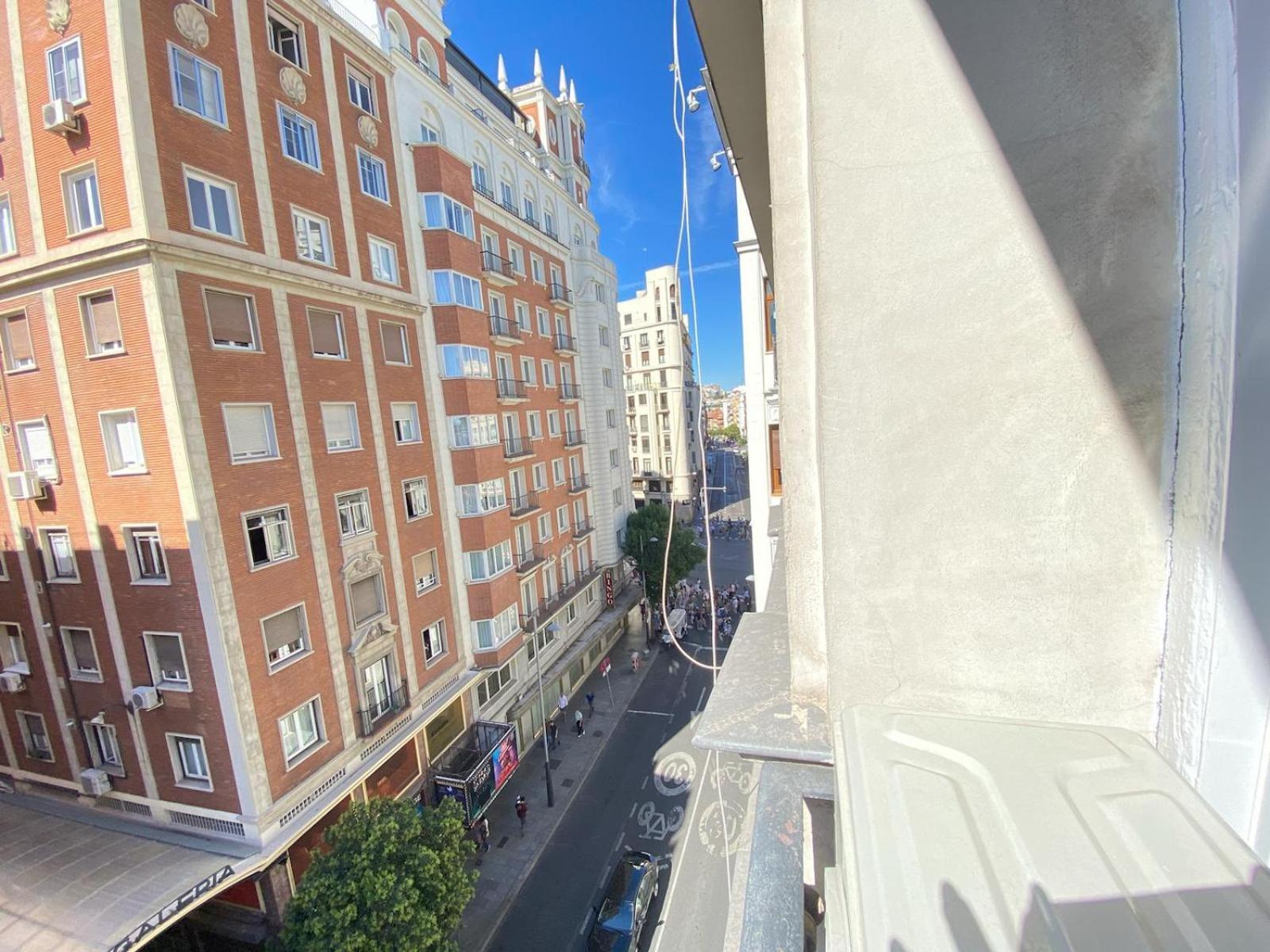 Estudios Gran Via Madrid Exterior foto